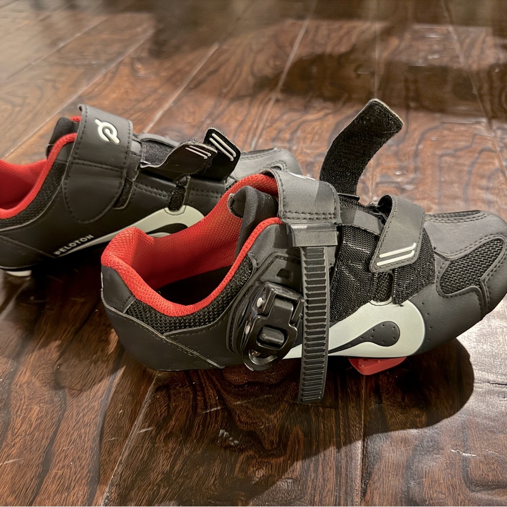 Peloton Shoes/Cleats, size 6.5/37